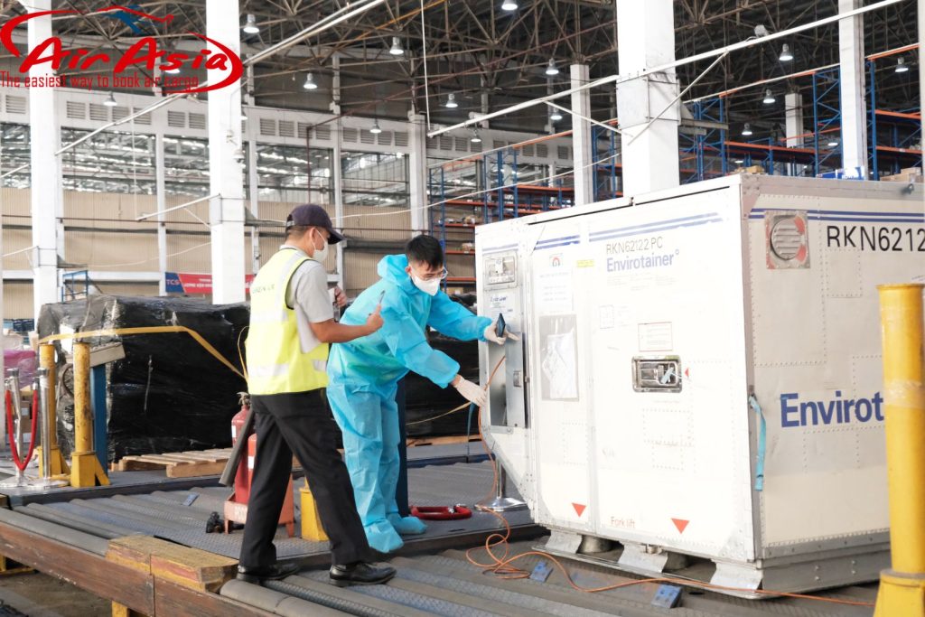 Booking tải Hàng không rẻ nhất Air Asia
