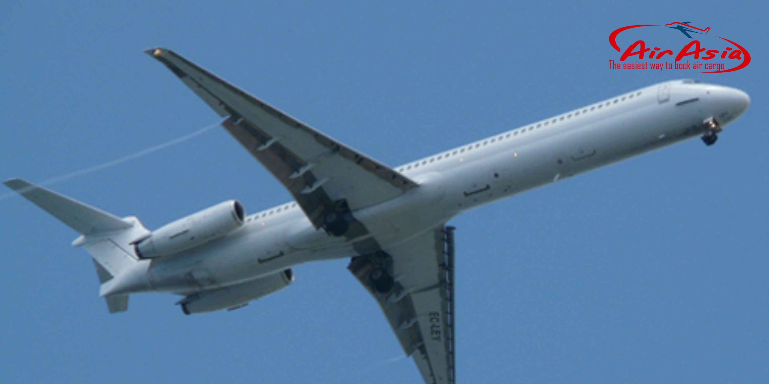 Vì Sao Máy Bay Thương Mại Không Có Dù Thoát Hiểm? Sự Thật Khoa Học Ít Người Biết